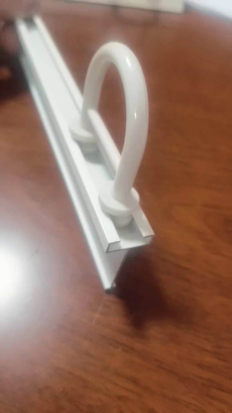 龙骨滑道吊环
